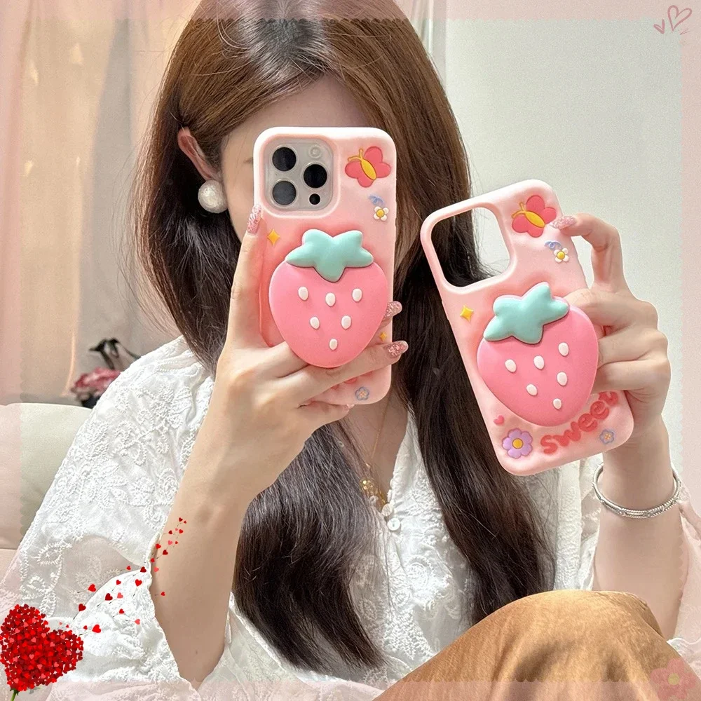 Strawberry Huller - เคสโทรศัพท์ลายสตรอว์เบอร์รี่สามมิติ น่ารัก เรียบง่าย สำหรับ iPhone 16